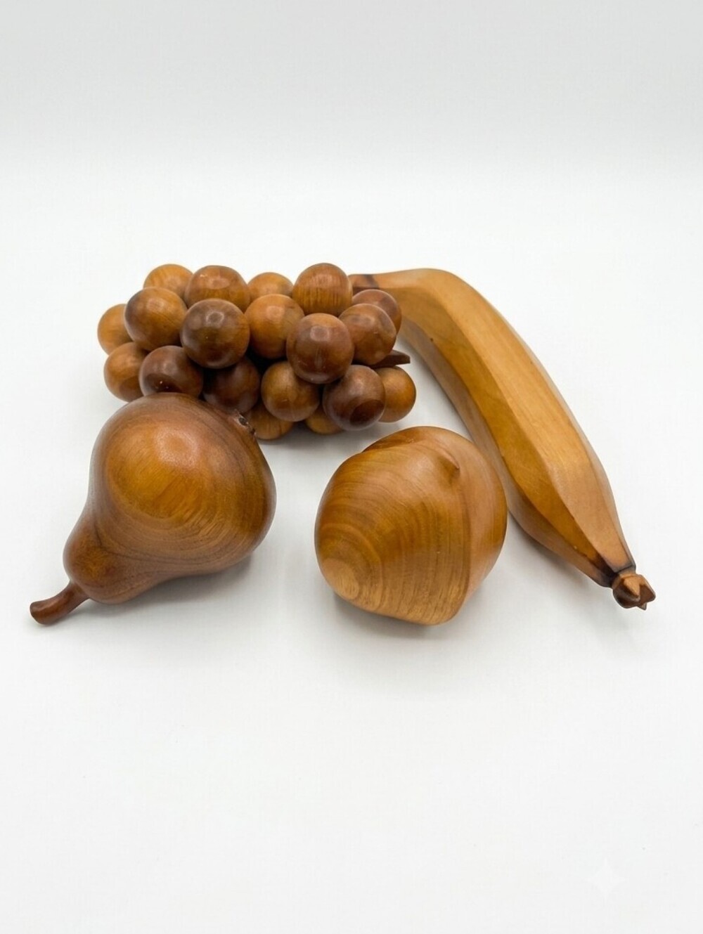 Vintage Wooden Fruit Lot 4pc Mid Century Modern Hand Carved Grapes Banana Pear